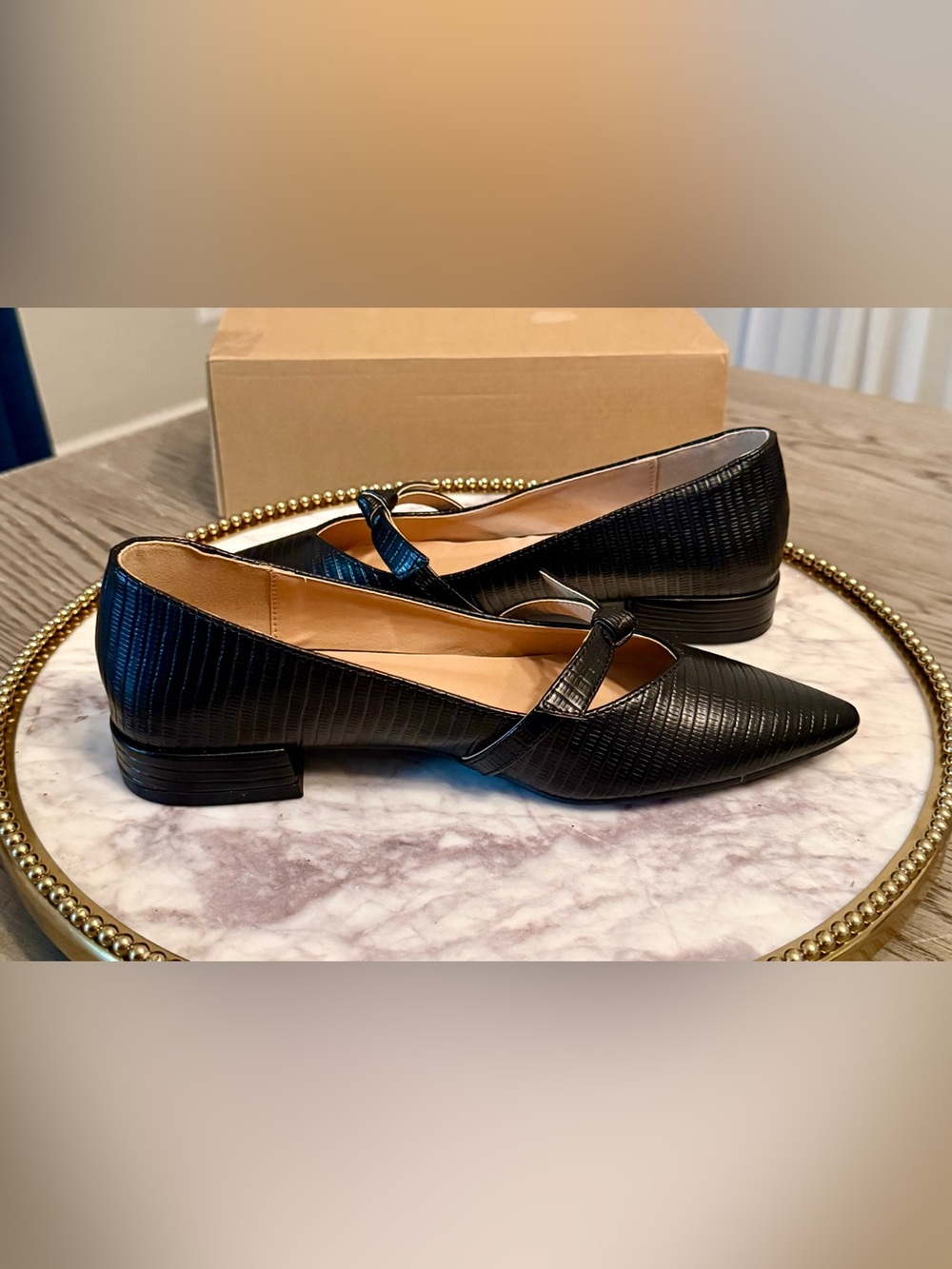 Journee Collection Black Textured Vegan Leather Shoes | SZ. 5.5 (NWB) - Picture 4 of 9